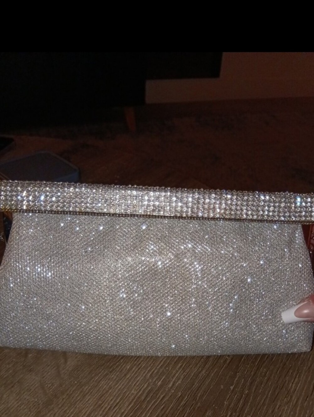 NWT / EUC Nina Silver Glitter & Crystal Trim Frame Evening Clutch 💎